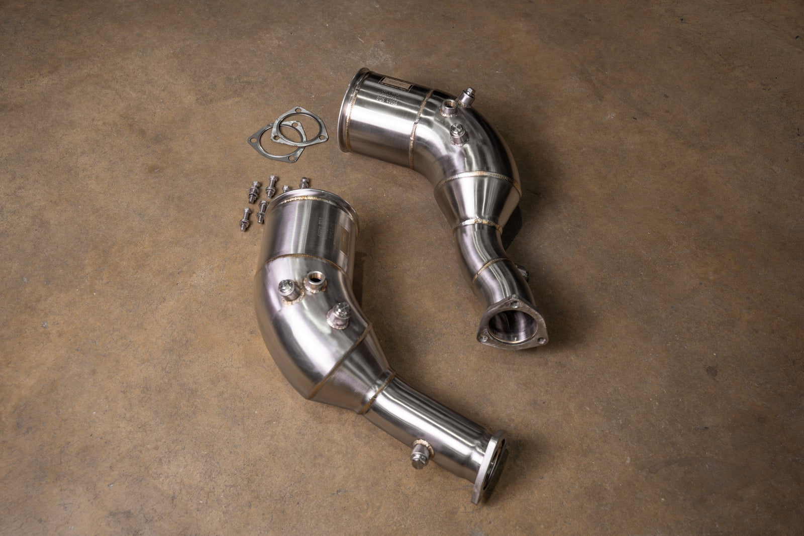 Valvetronic Audi C8 RS6 / RS7 400 Cell Catted Downpipes