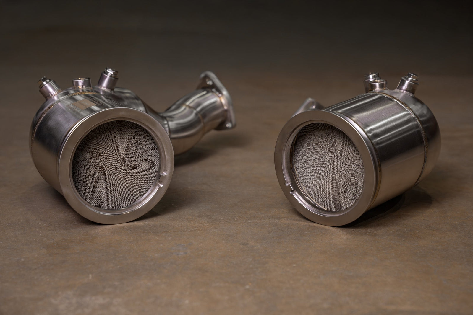 Valvetronic Audi C8 RS6 / RS7 400 Cell Catted Downpipes