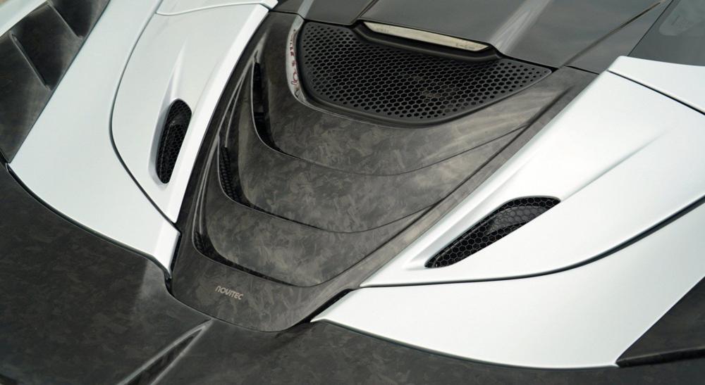 NOVITEC McLaren 720S/Spider | Cover Air Intake Center - Visible Carbon