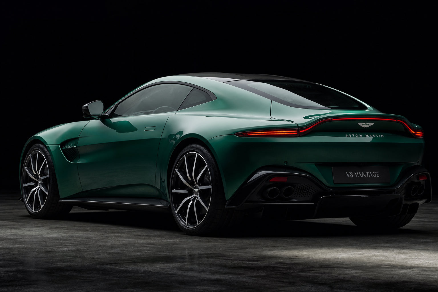 Aston Martin Vantage