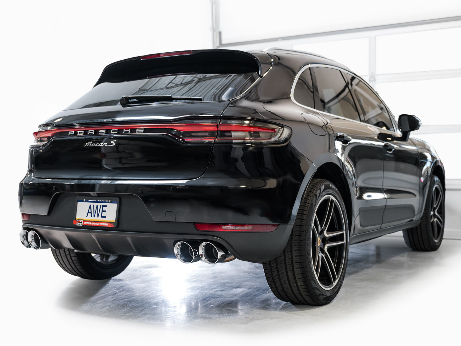 AWE Touring Edition Exhaust for Porsche Macan 95B.2 S / GTS / Turbo 3.0T / 2.9TT (2019-2021)