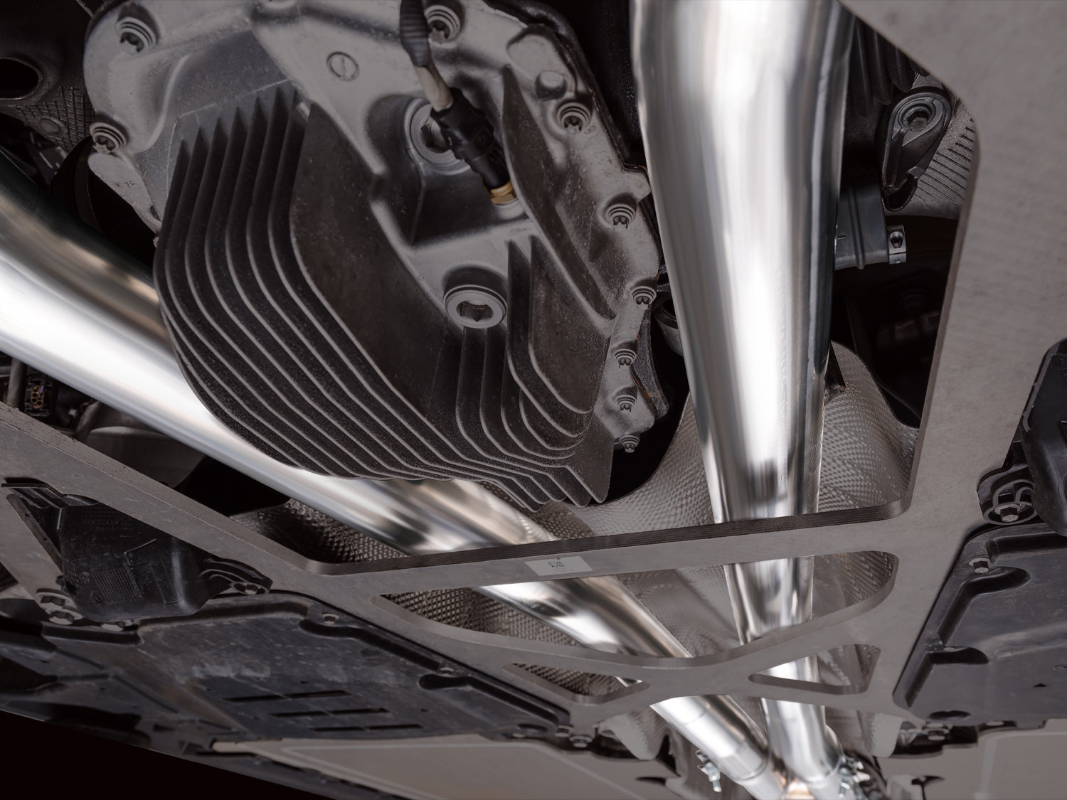 AWE Track Edition Exhaust for BMW M5 G90 / G99 S68 4.4 V8 (2025+)