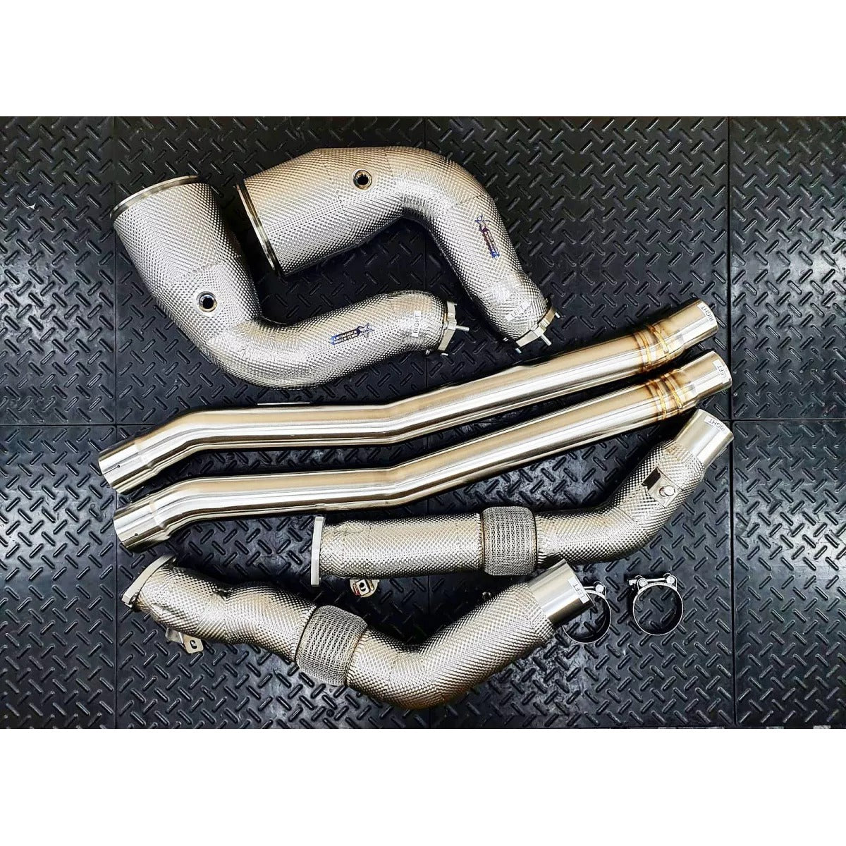 Redstar Audi RSQ8/SQ7/SQ8, Bentley Bentayga, Porsche Cayenne S V8/Turbo/GTS Downpipe Resonator Delete System