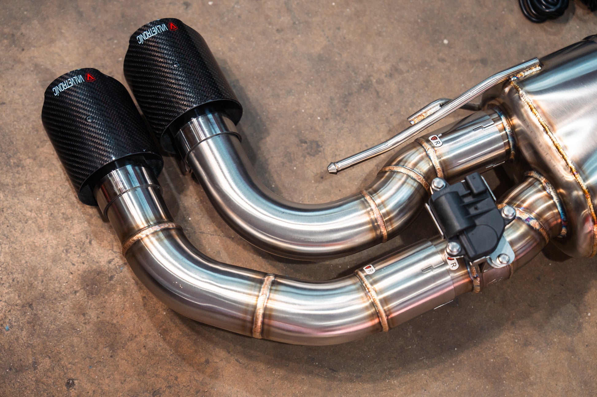 Valvetronic Valved Sport Exhaust System for Porsche 9Y0 Cayenne