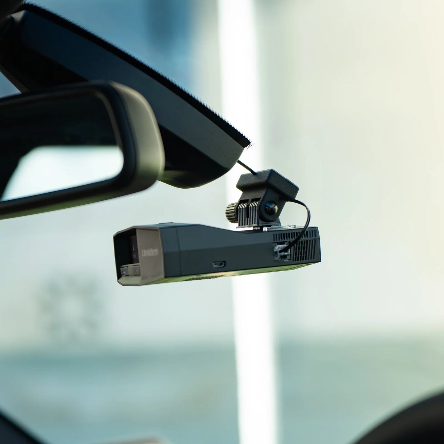 ReadySetRadars Uniden R4/R7/R8 Quick Release Powered Mount