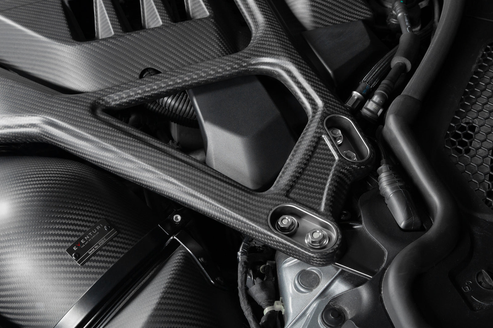 Eventuri Carbon Strut Brace for BMW G8x M2, M3, M4 - Matte Finish