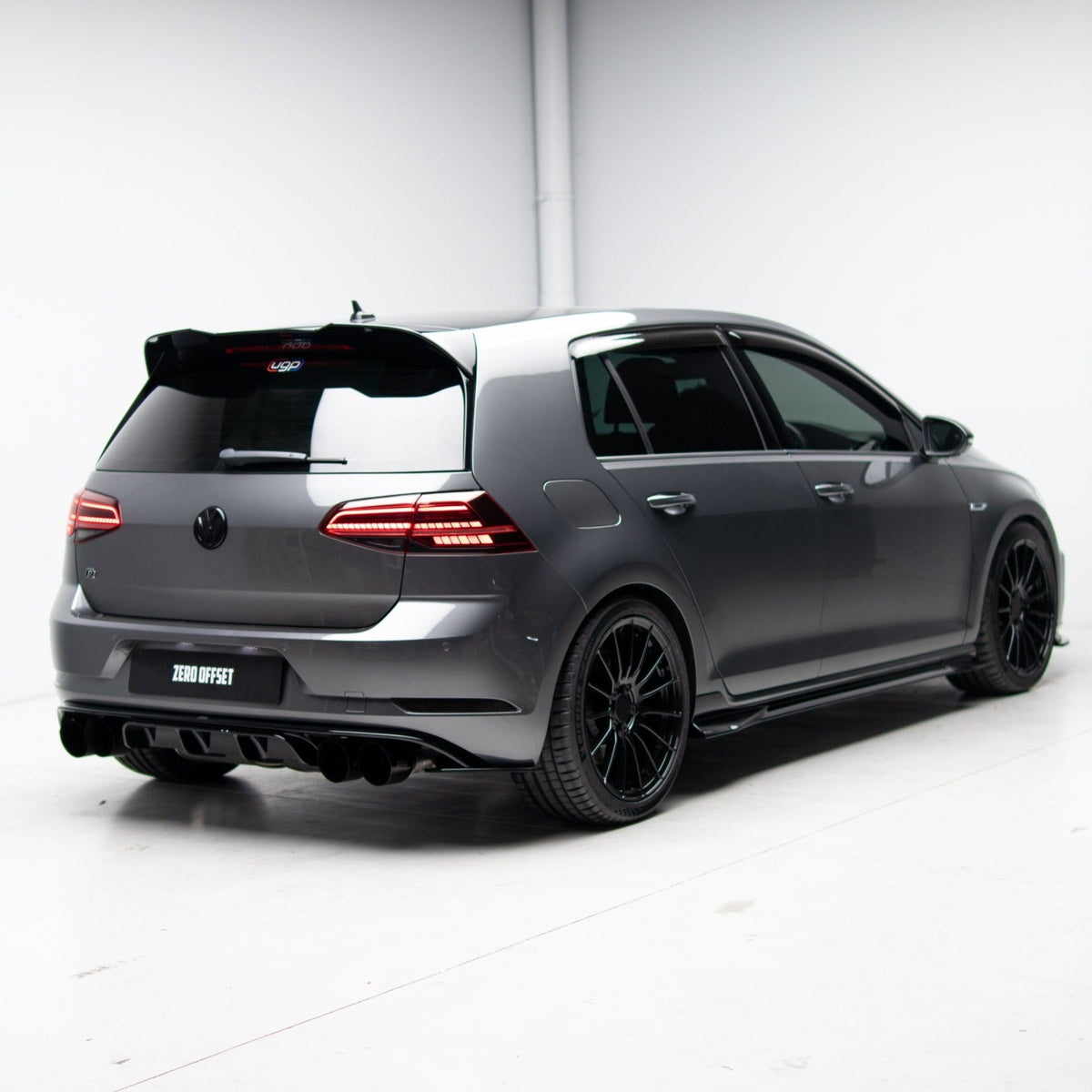 Zaero Design EVO-1 Rear Diffuser for Volkswagen Golf MK7.5R 2018-2021