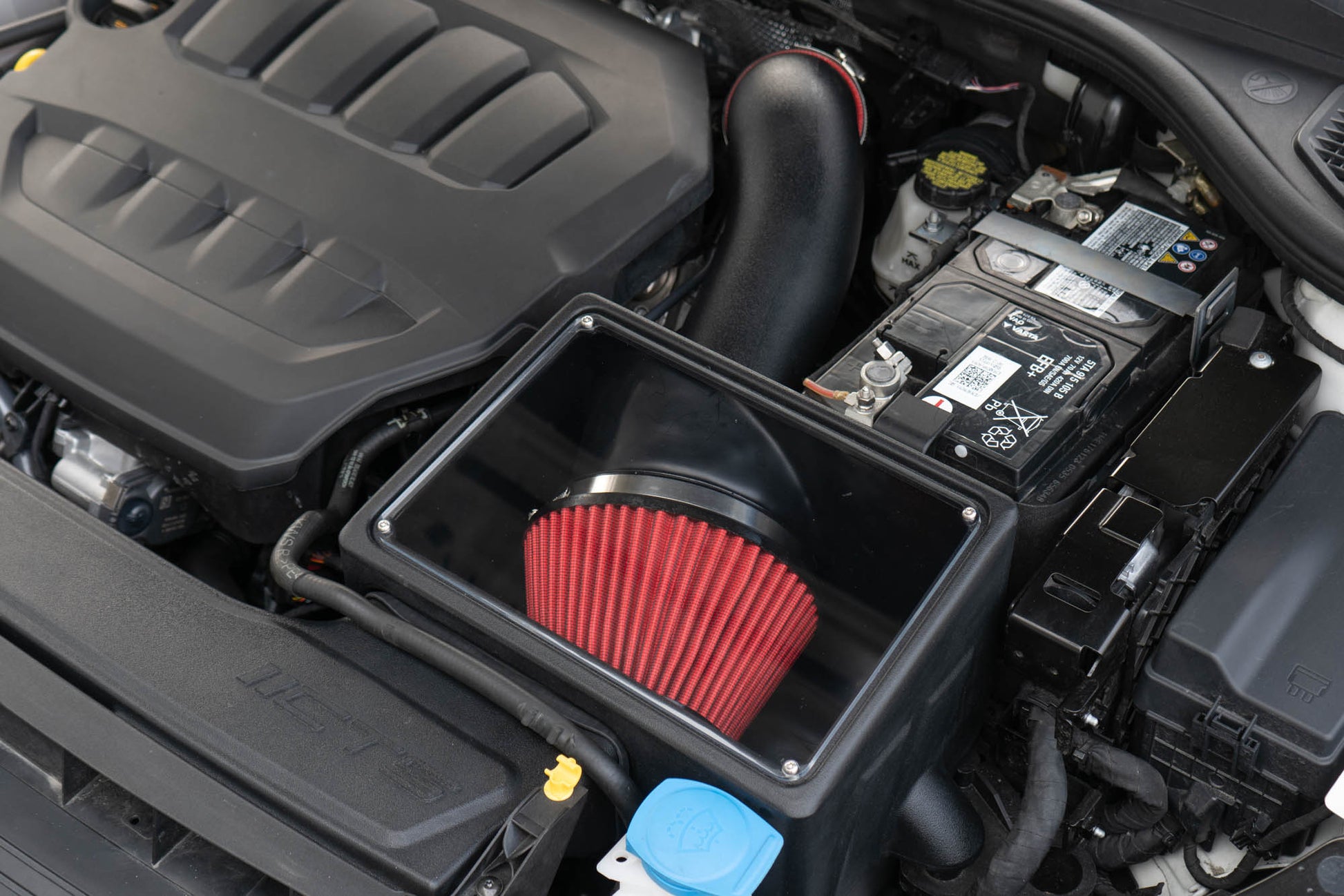CTS Turbo MK8 VW Golf GTI High-Flow Intake EVO4
