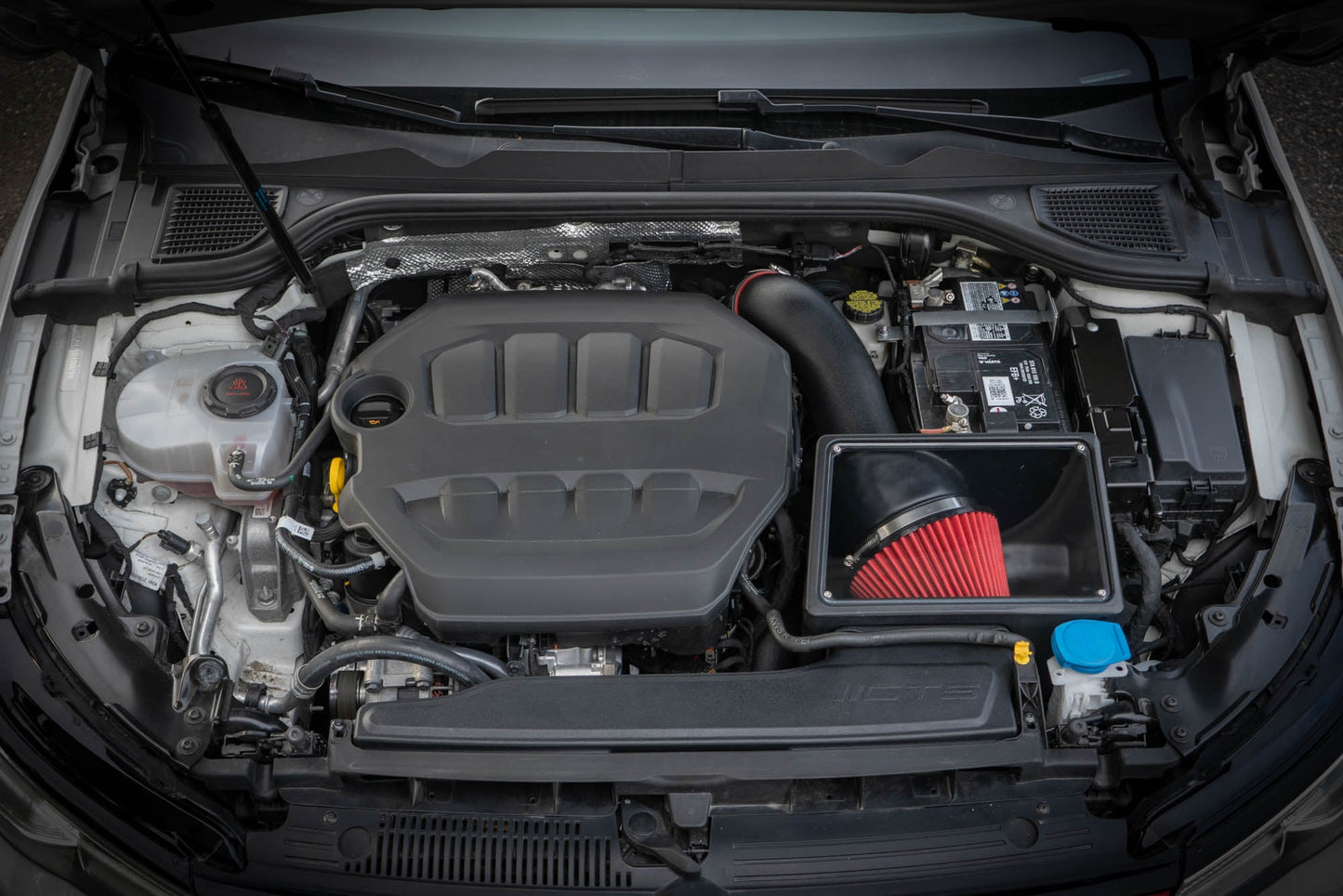 CTS Turbo MK8 VW Golf R High-Flow Intake EVO4