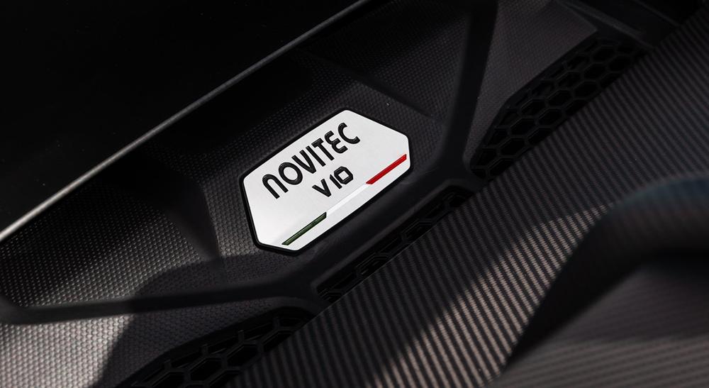 NOVITEC Lamborghini Huracan EVO RWD | Badge