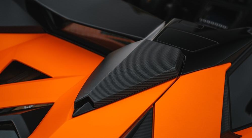 NOVITEC Lamborghini Aventador SV Roadster | Lamborghini Aventador/Roadster | Roof Air Intake Scoop - Visible Carbon