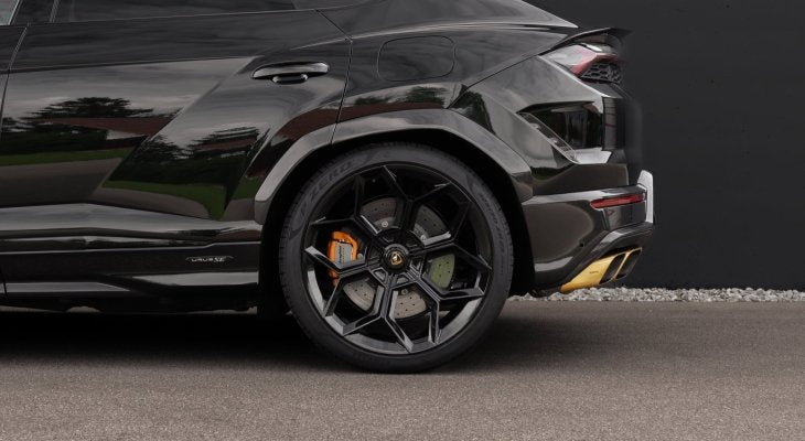NOVITEC Lamborghini Urus SE | Tailpipes Gold