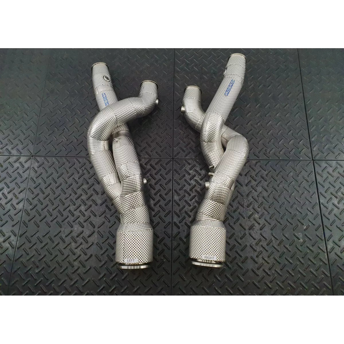 Redstar Lamborghini Aventador SVJ|Ultimae Downpipes